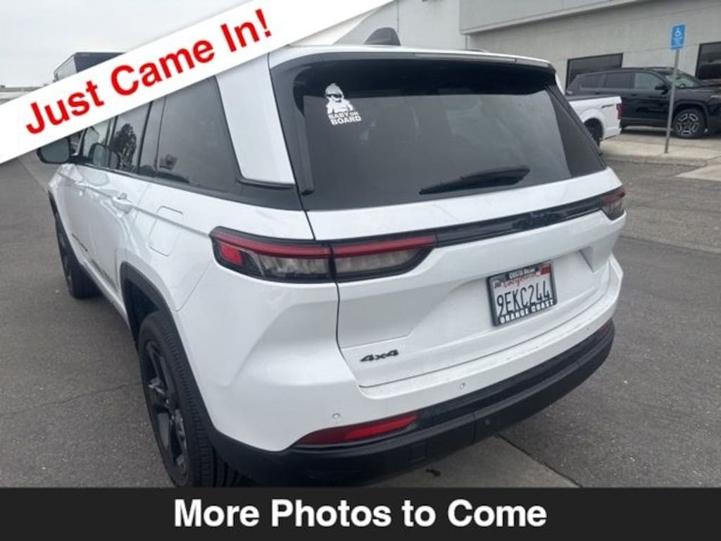 Certified 2023 Jeep Grand Cherokee Laredo SUV