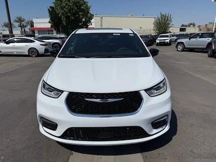 2026 Chrysler Pacifica SELECT Passenger Van 2C4RC1BG2TR152340