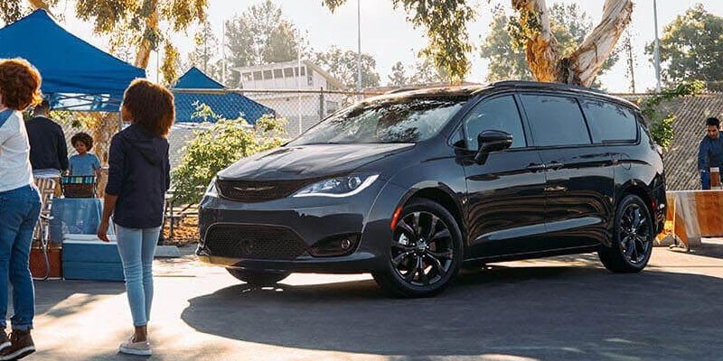 2020 Chrysler Pacifica Hybrid at Bakersfield CJF