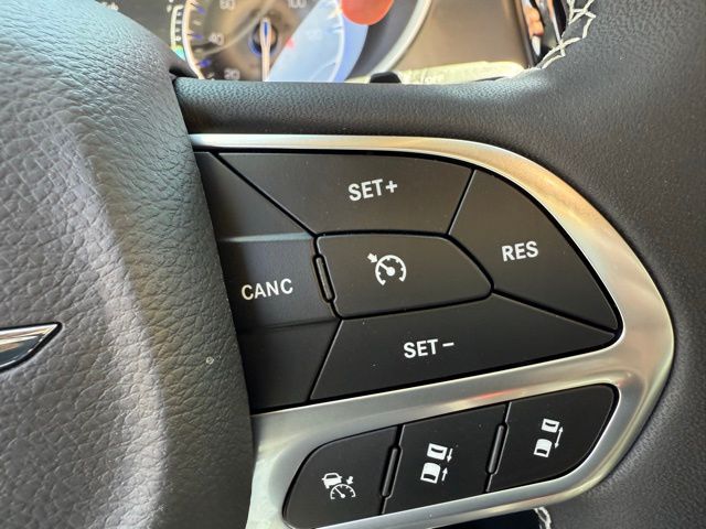 2026 Chrysler Pacifica Select - Photo 14