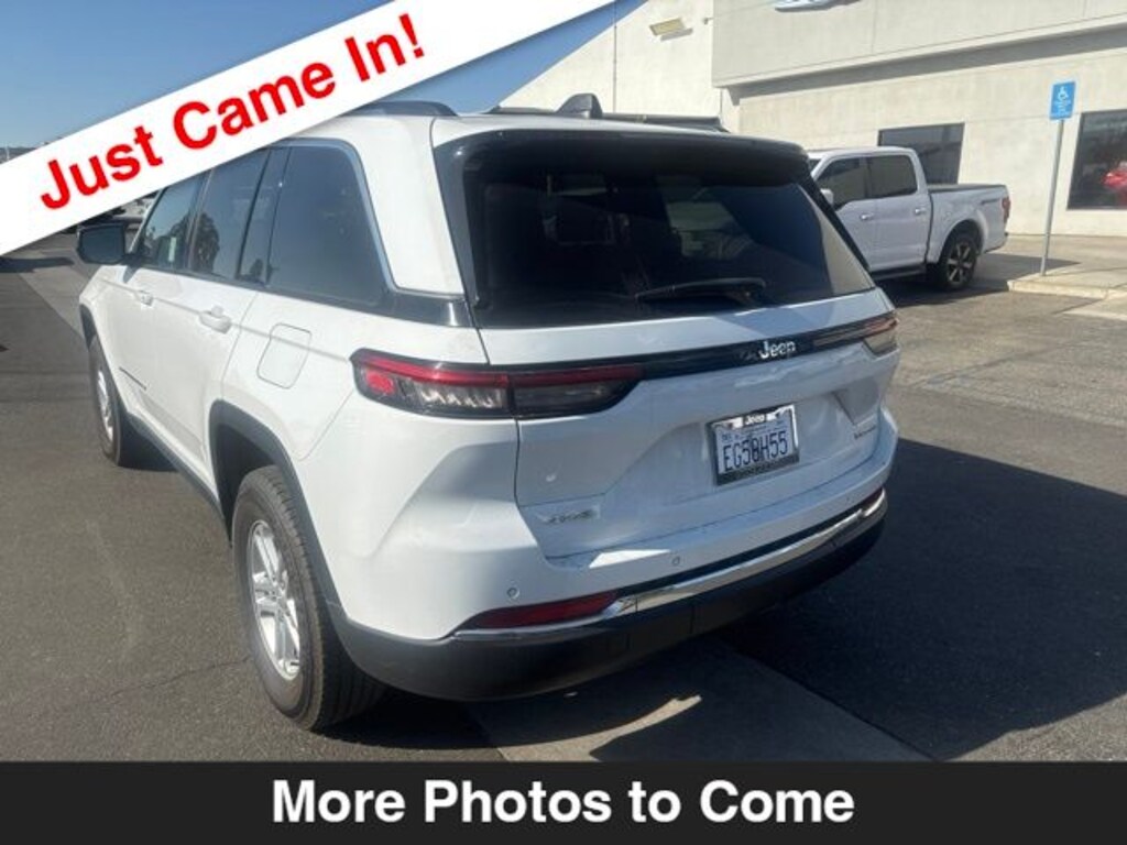 Used 2023 Jeep Grand Cherokee Laredo SUV