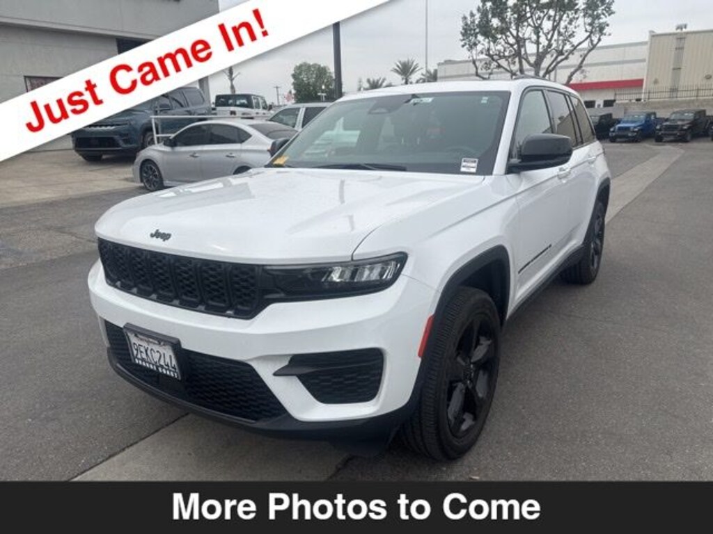 Certified 2023 Jeep Grand Cherokee Laredo SUV