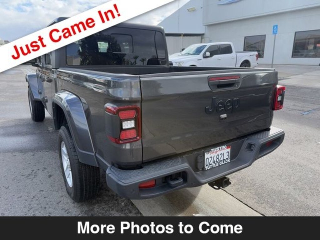Certified 2022 Jeep Gladiator Sport Truck Crew Cab