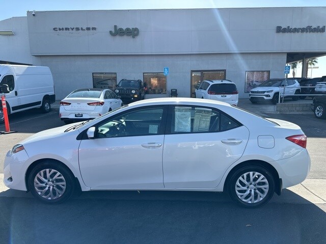 Used 2019 Toyota Corolla LE with VIN 5YFBURHE5KP856534 for sale in Bakersfield, CA