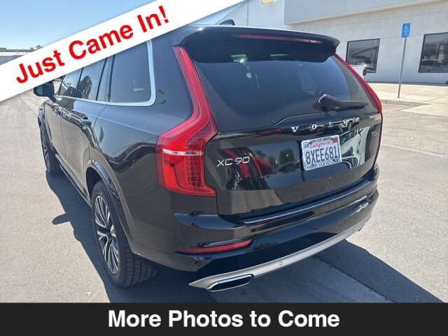 2021 Volvo XC90 T5 Momentum photo 2