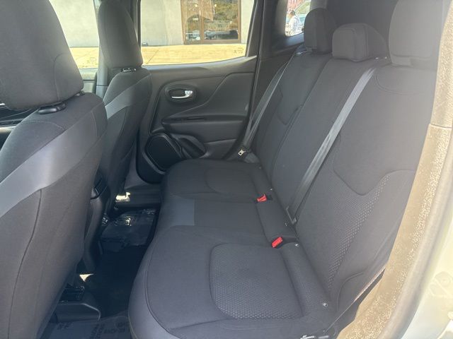 2020 Jeep Renegade Altitude - Photo 24