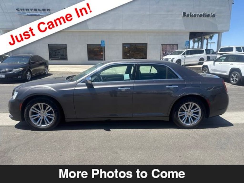 Used 2017 Chrysler 300C Base Sedan