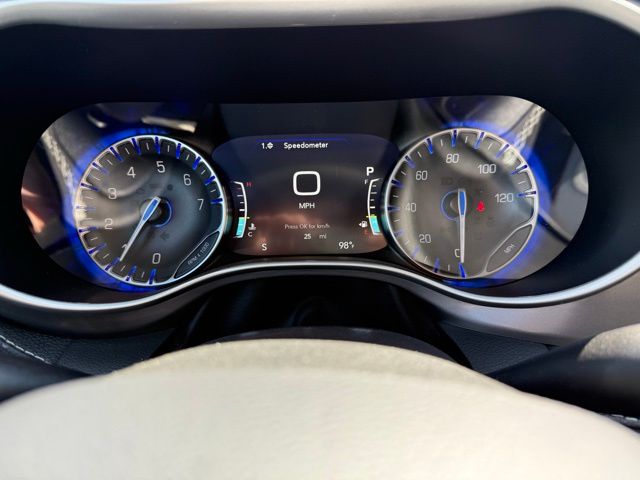 2026 Chrysler Pacifica Select - Photo 15