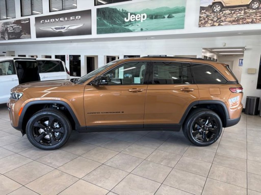 New 2026 Jeep Grand Cherokee LIMITED 4X4 Sport Utility