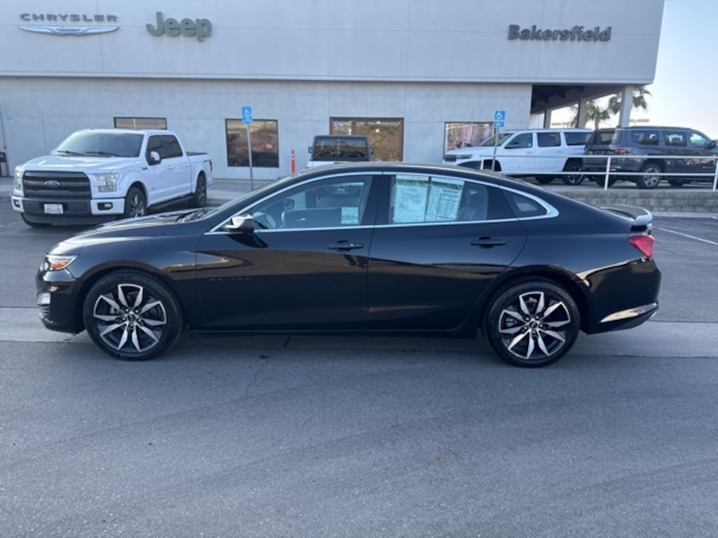 Used 2025 Chevrolet Malibu RS Sedan