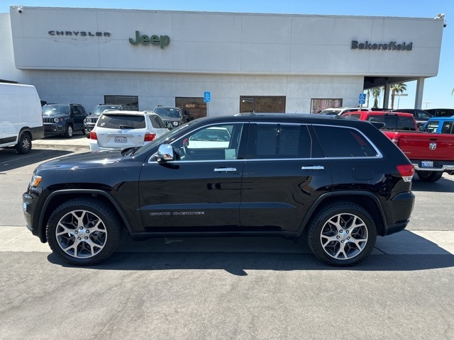 Used 2019 Jeep Grand Cherokee Limited with VIN 1C4RJEBG8KC597055 for sale in Bakersfield, CA