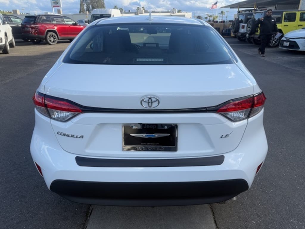 Used 2025 Toyota Corolla LE Sedan