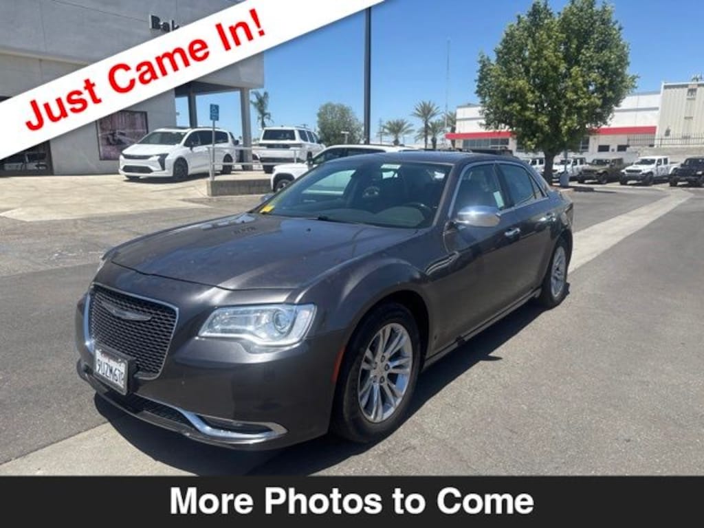 Used 2017 Chrysler 300C Base Sedan