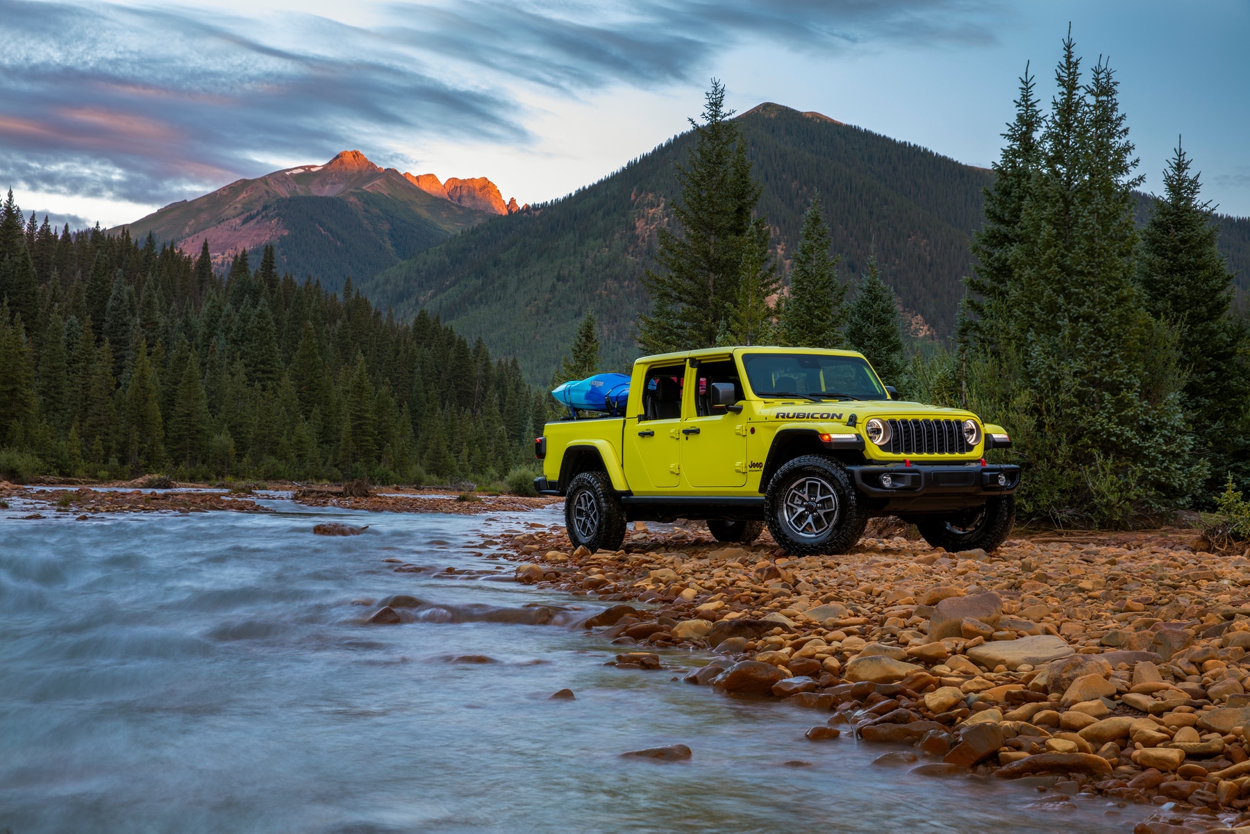 Yellow Jeep Gladiator Rubicon