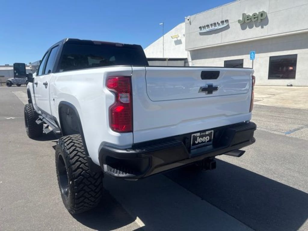 Used 2023 Chevrolet Silverado 2500 HD Custom Truck Crew Cab