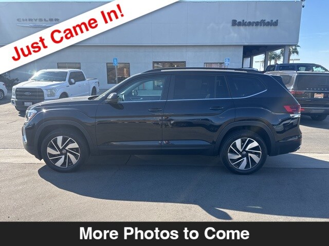 2024 Volkswagen Atlas SE Technology photo 2