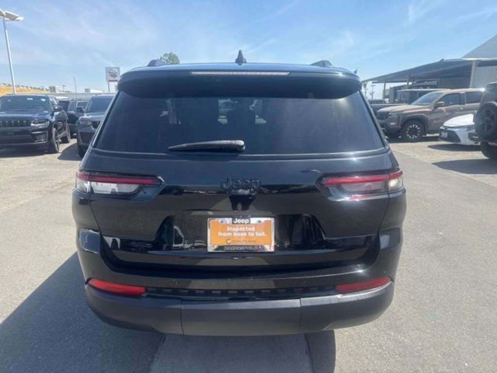 Certified 2023 Jeep