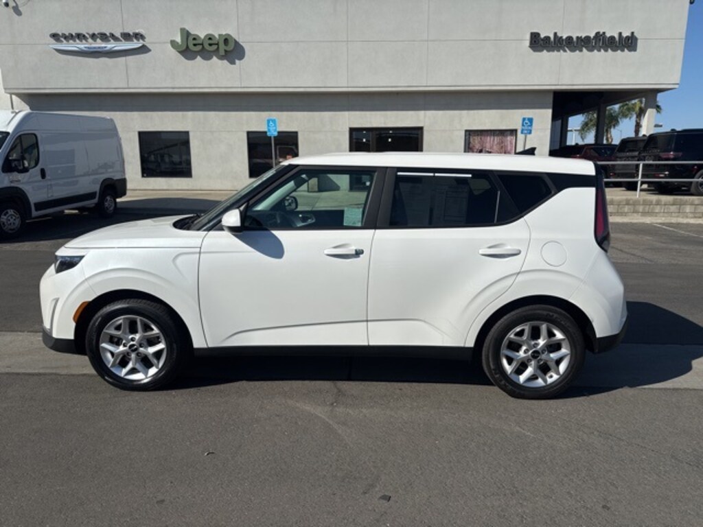 Used 2024 Kia Soul LX Hatchback