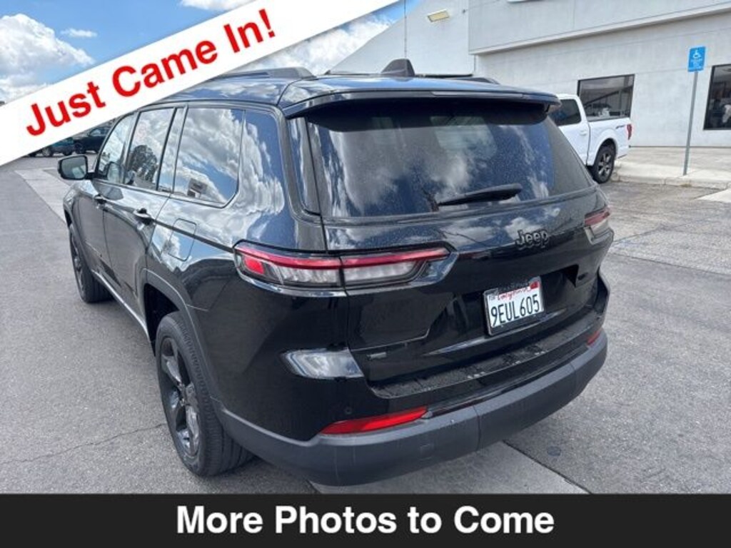 Used 2023 Jeep Grand Cherokee L L Laredo SUV