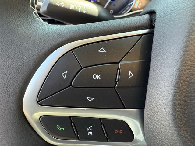2026 Chrysler Pacifica Select - Photo 13