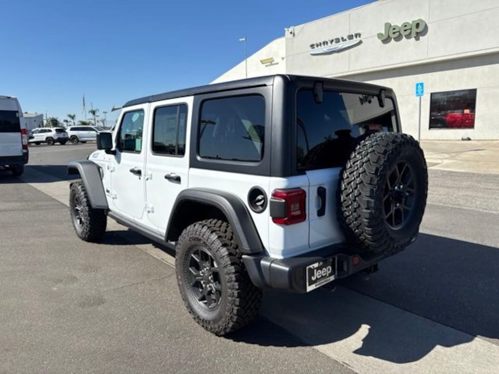 New 2026 Jeep Wrangler 4-DOOR WILLYS Sport Utility