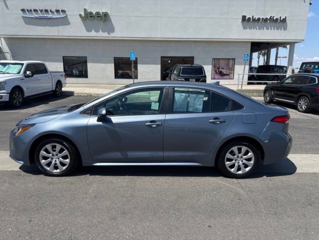 Used 2025 Toyota Corolla LE Sedan