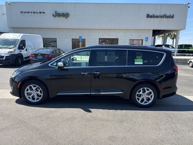 Certified 2020 Chrysler Pacifica Limited with VIN 2C4RC1GG5LR156388 for sale in Bakersfield, CA