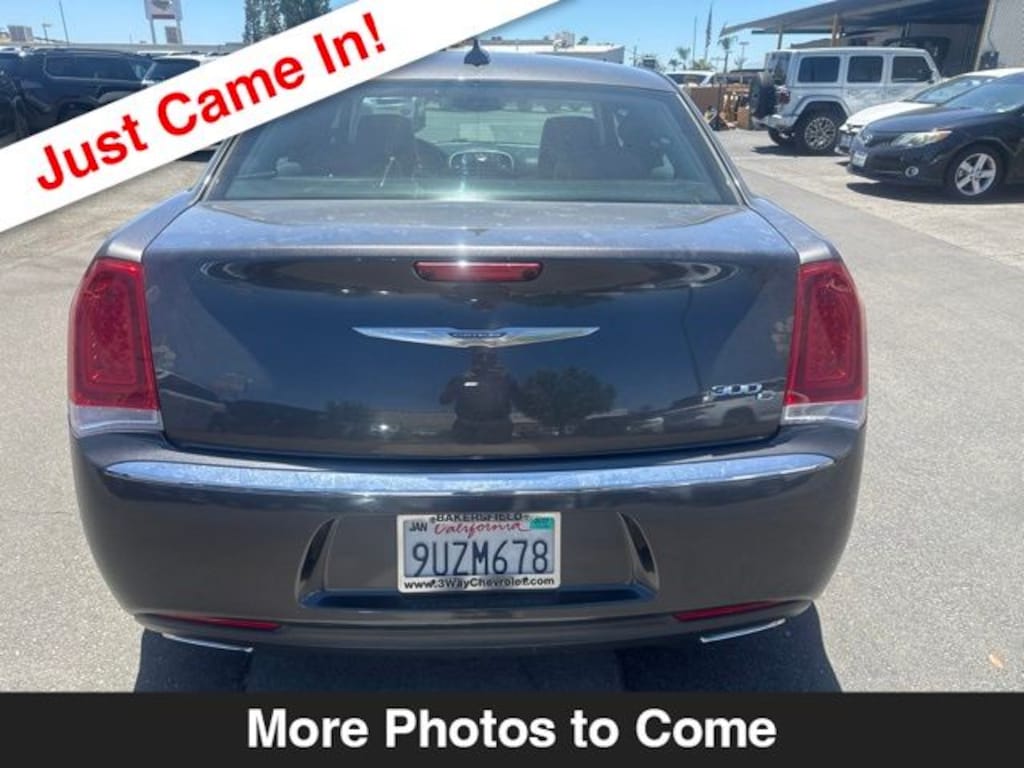 Used 2017 Chrysler 300C Base Sedan