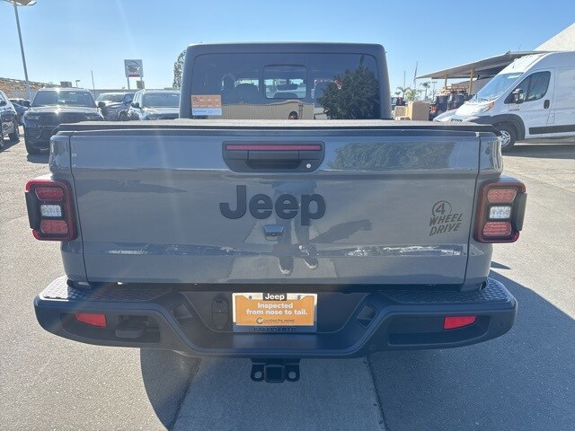 2021 Jeep Gladiator Willys photo 4