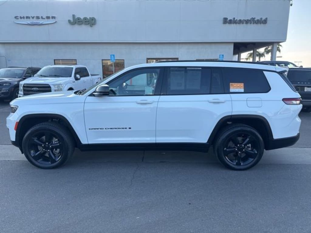 Certified 2023 Jeep Grand Cherokee L Laredo SUV