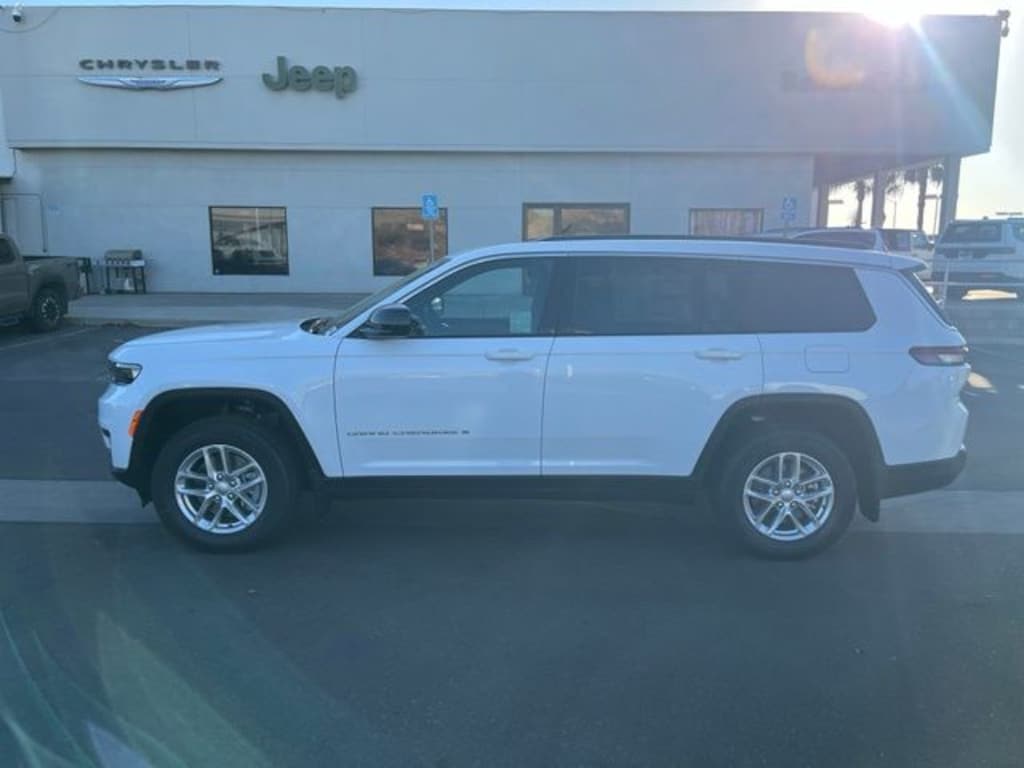 New 2026 Jeep Grand Cherokee L LAREDO X 4X4 Sport Utility