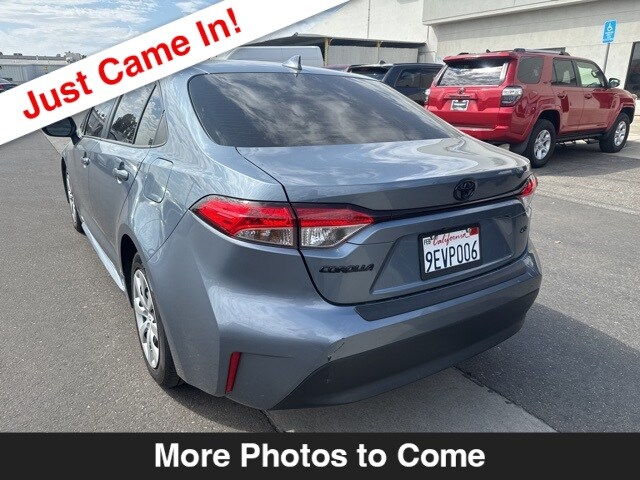 2023 Toyota Corolla LE photo 3