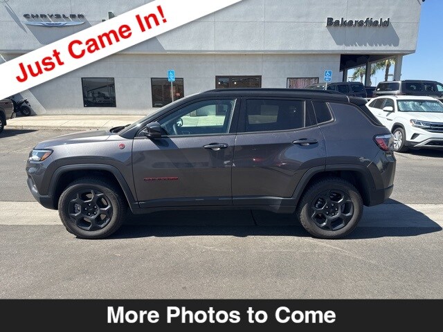 2023 Jeep Compass Trailhawk photo 2