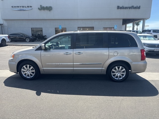 Used 2015 Chrysler Town & Country Touring with VIN 2C4RC1BG1FR505753 for sale in Bakersfield, CA