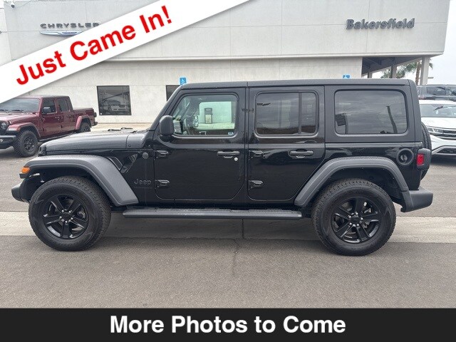 2023 Jeep Wrangler Sport Altitude photo 2