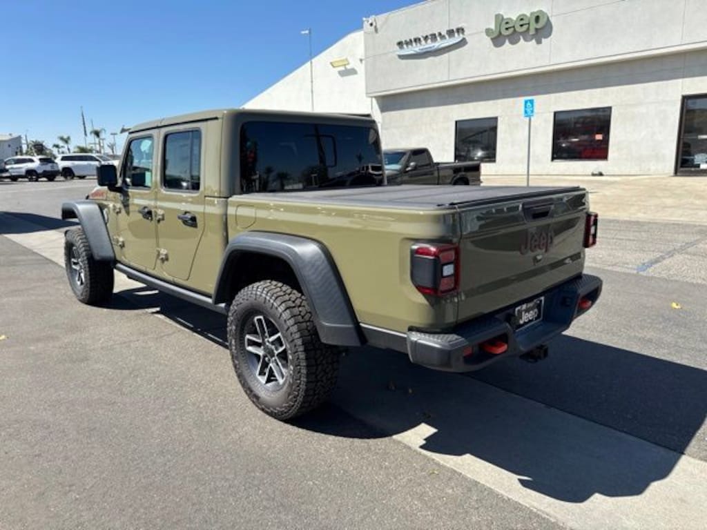 New 2026 Jeep Gladiator MOJAVE 4X4 Pickup