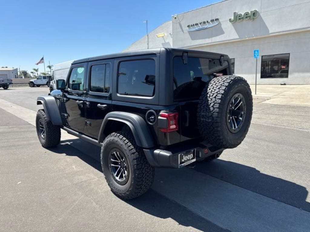 New 2026 Jeep Wrangler 4-DOOR WILLYS Sport Utility