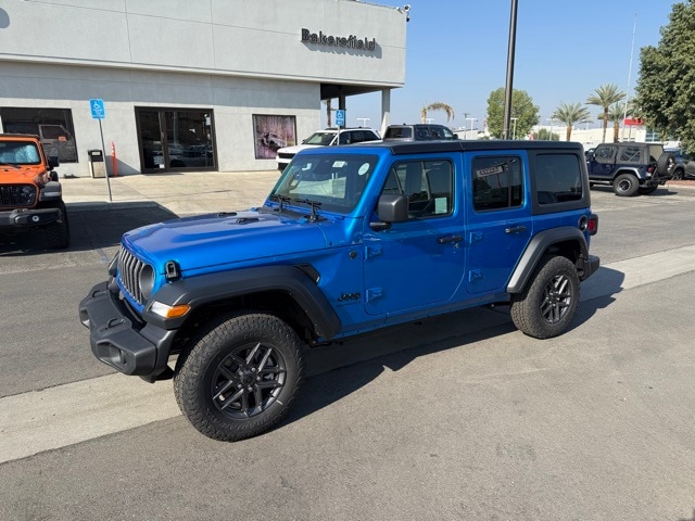 2026 Jeep Wrangler 4-Door Sport S's photo