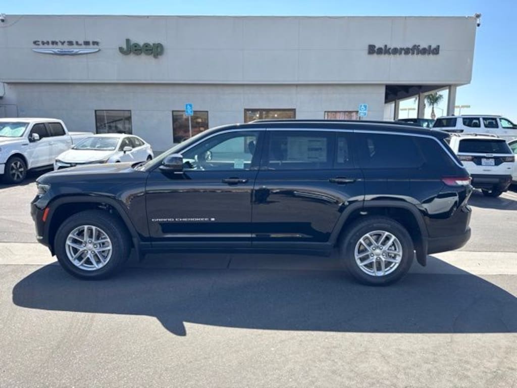 New 2026 Jeep Grand Cherokee L LAREDO X 4X4 Sport Utility
