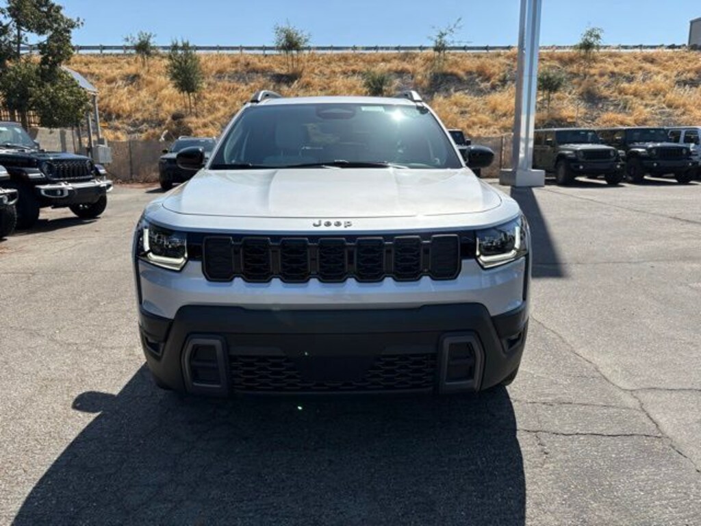 New 2026 Jeep Cherokee LAREDO 4X4 Sport Utility