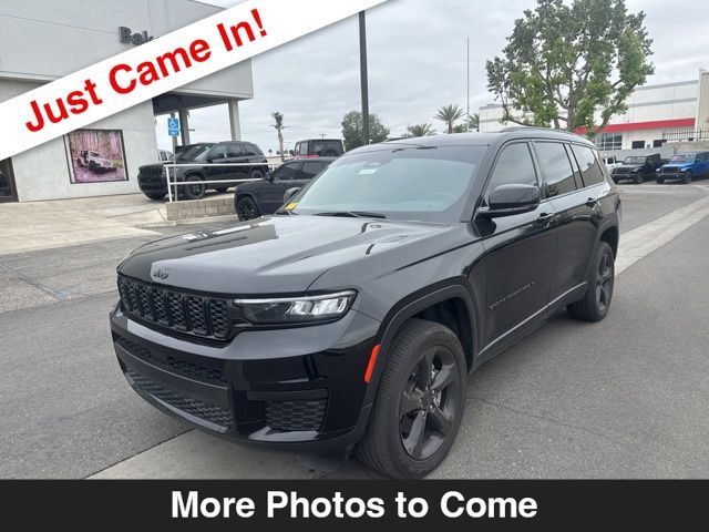 2023 Jeep Grand Cherokee L Altitude X 4x4's photo