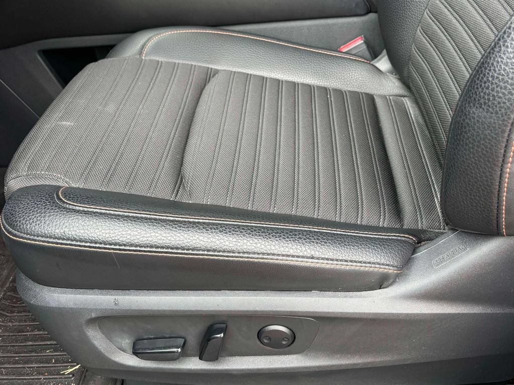 Used 2024 Nissan Pathfinder Rock Creek 4WD SUV