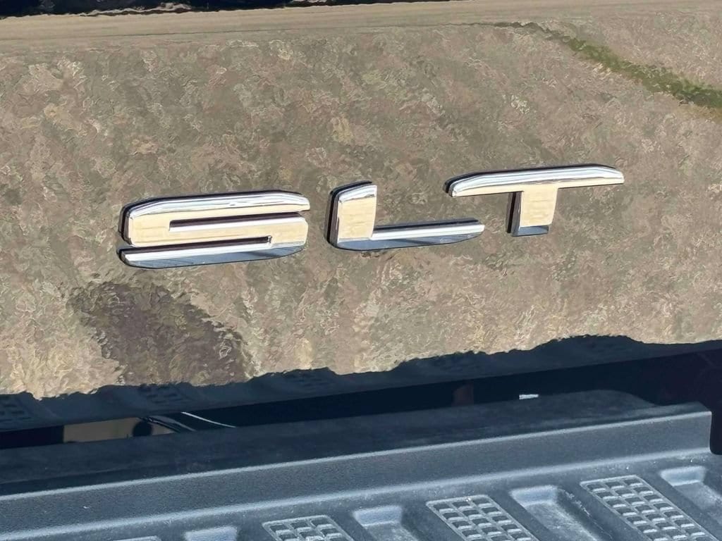 2026 GMC Sierra 1500 SLT - Photo 37