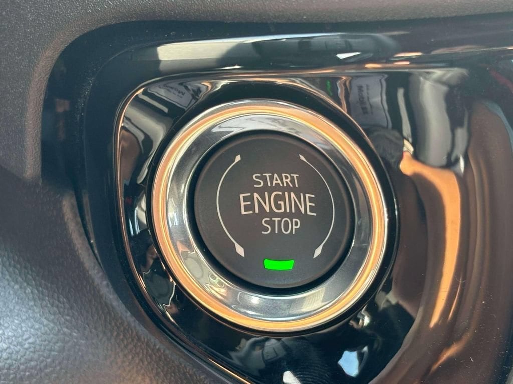 2026 GMC Sierra 1500 SLT - Photo 15