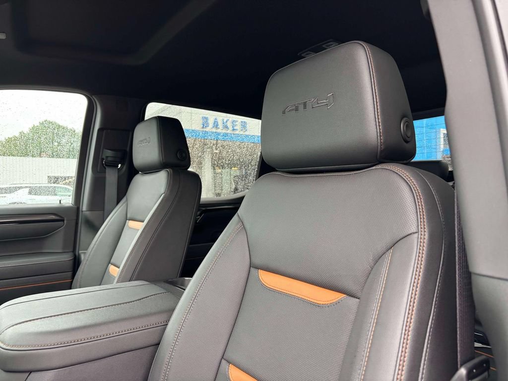 2026 GMC Sierra 1500 AT4 - Photo 6