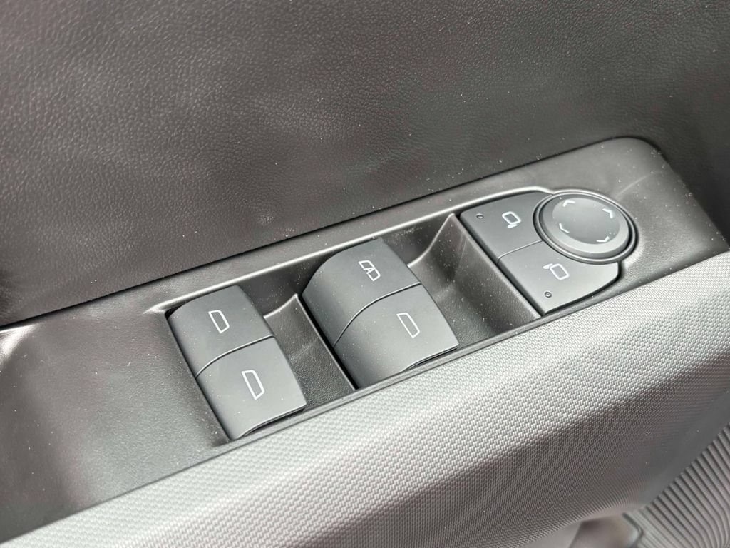 2026 GMC Canyon Elevation - Photo 9