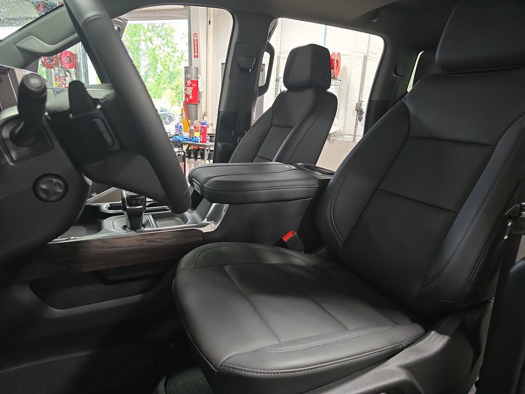 2026 GMC Sierra 1500 SLT - Photo 15