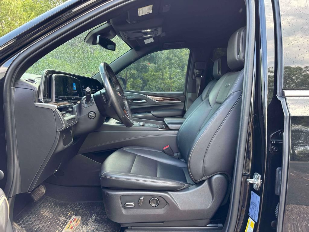 Used 2021 CADILLAC Escalade Luxury SUV