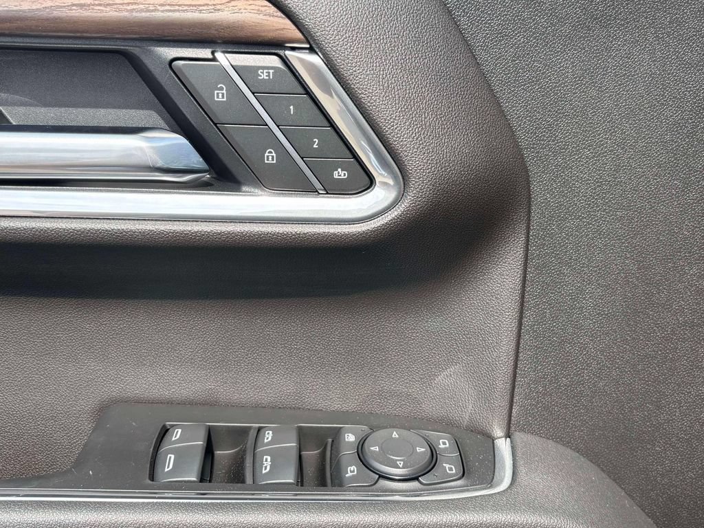 2026 GMC Sierra 1500 SLT - Photo 9