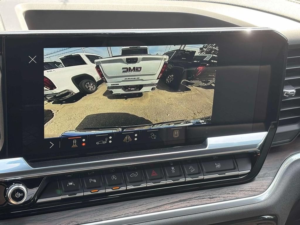 2026 GMC Sierra 1500 SLT - Photo 17